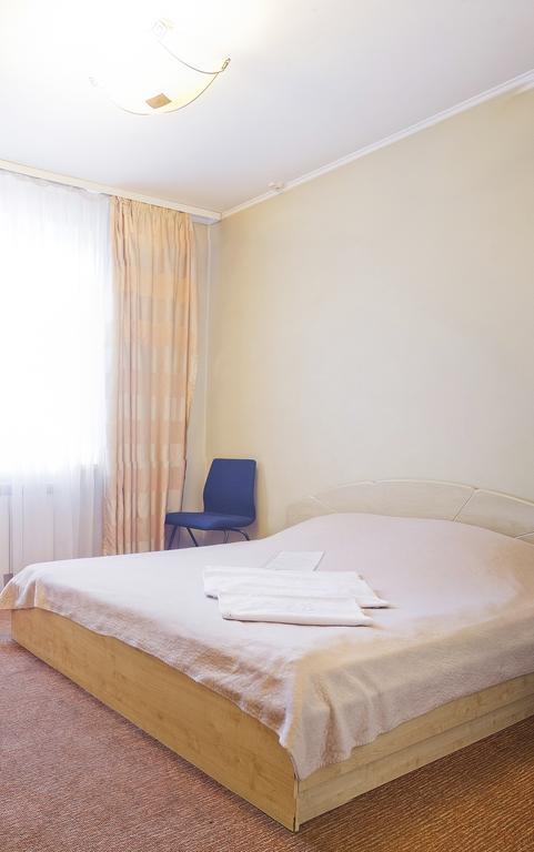 Motel イヴァーノ＝フランキーウシク 部屋 写真